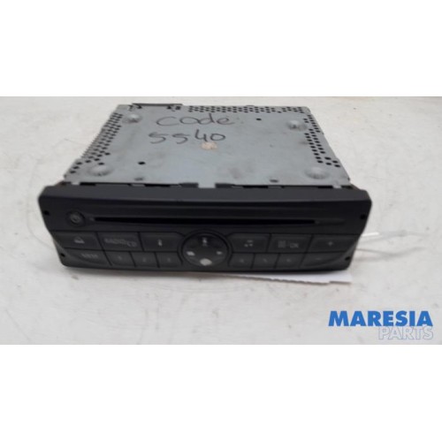 Renault - Trafic - Radio CD player