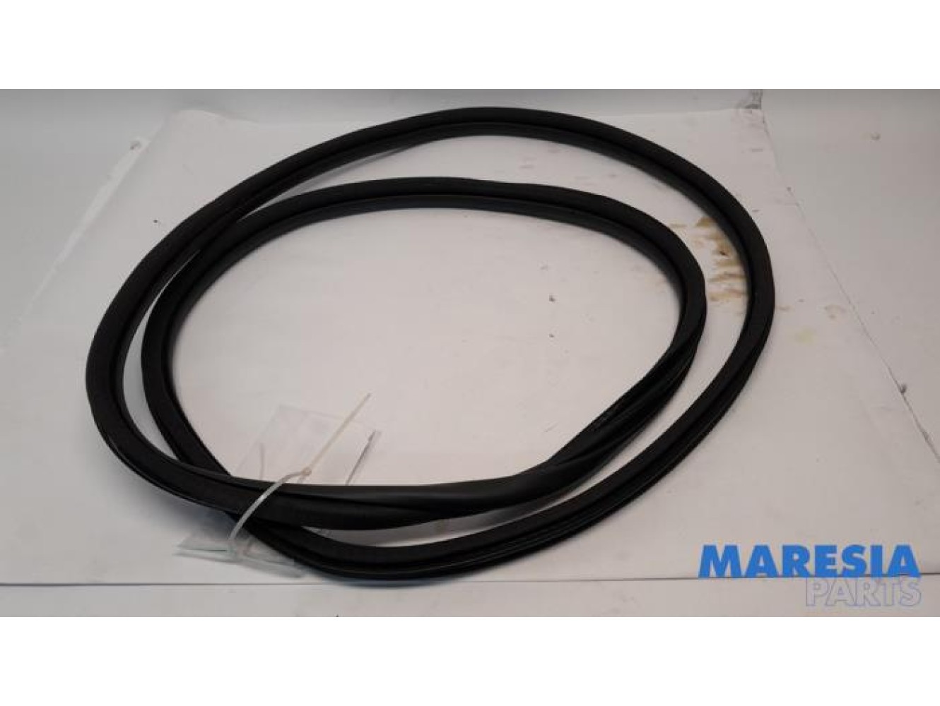 Citroen - C5 Aircross - Front door seal 4-door, left