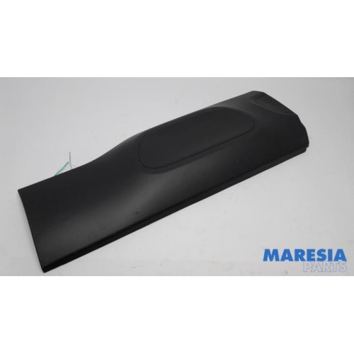 Citroen - C5 Aircross - Rear bumper bracket central