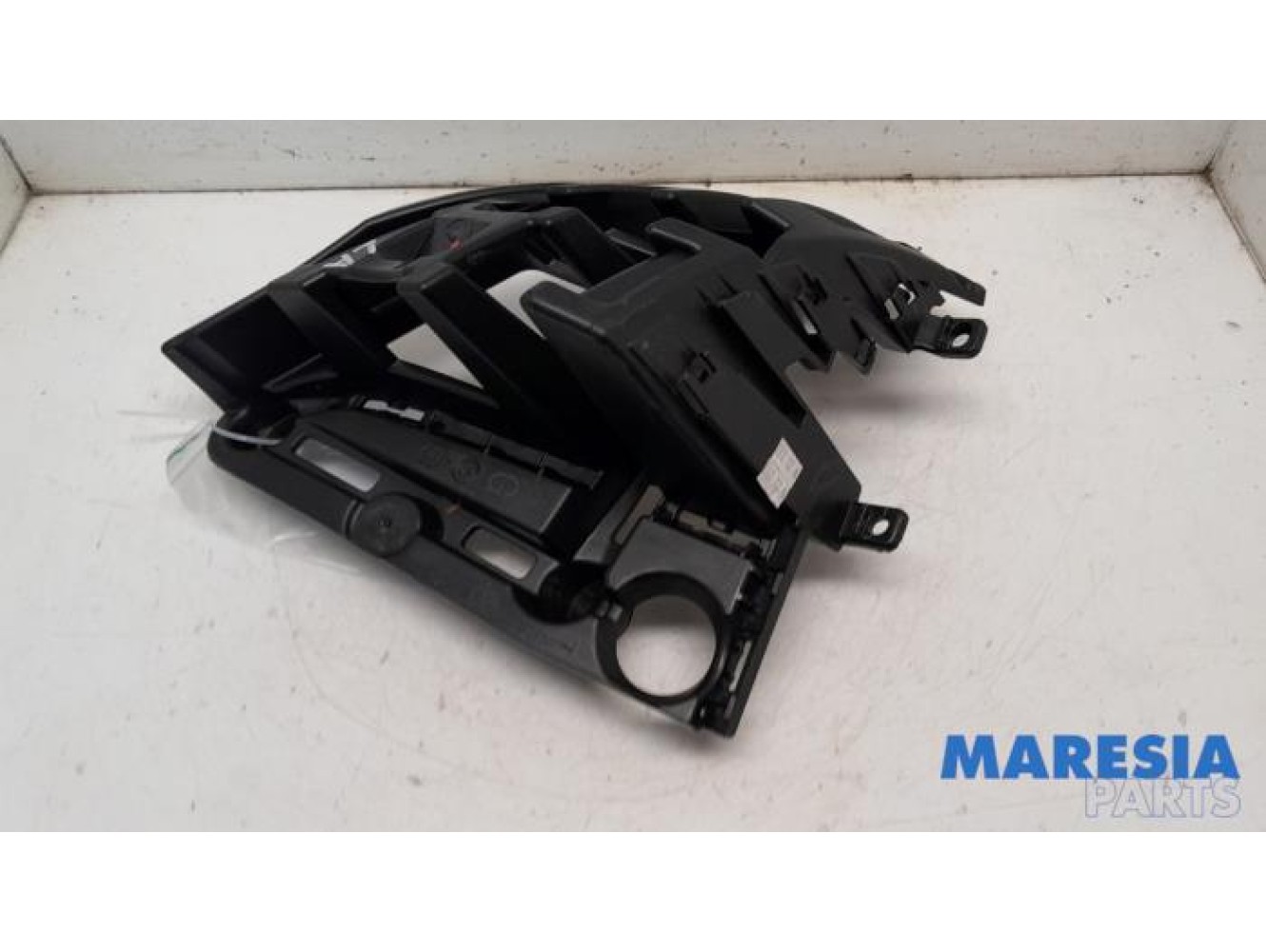 Citroen - C5 Aircross - Rear bumper bracket, left