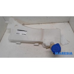 Citroen - C5 Aircross - Front windscreen washer reservoir