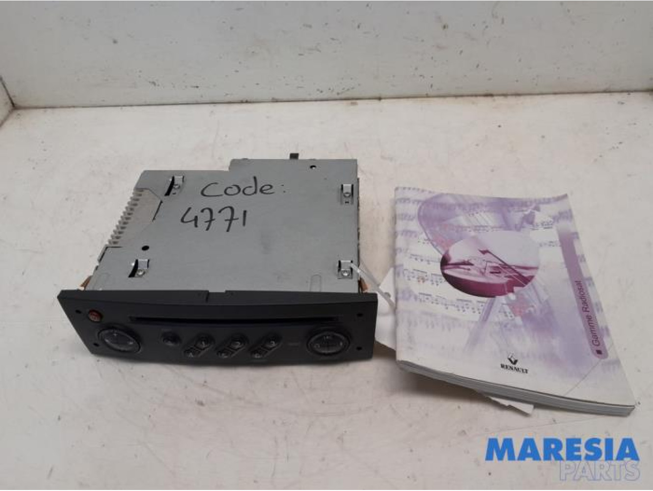 Renault - Clio - Radio CD player