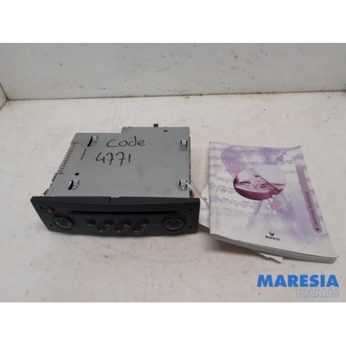 Renault - Clio - Radio CD player