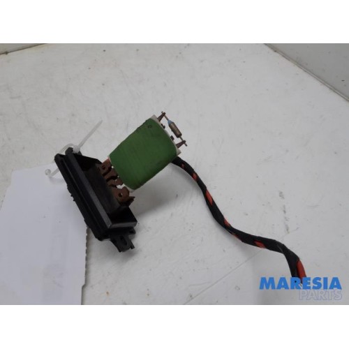 Renault - Clio - Heater resistor