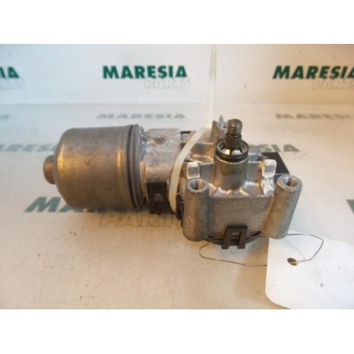 Alfa Romeo - 147 - Front wiper motor