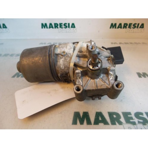 Alfa Romeo - 147 - Front wiper motor