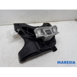 Citroen - C5 Aircross - Engine mount