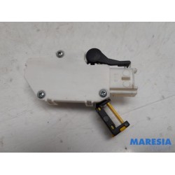 Citroen - C5 - Clutch switch