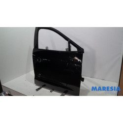 Renault - Scenic - Front door 4-door, right