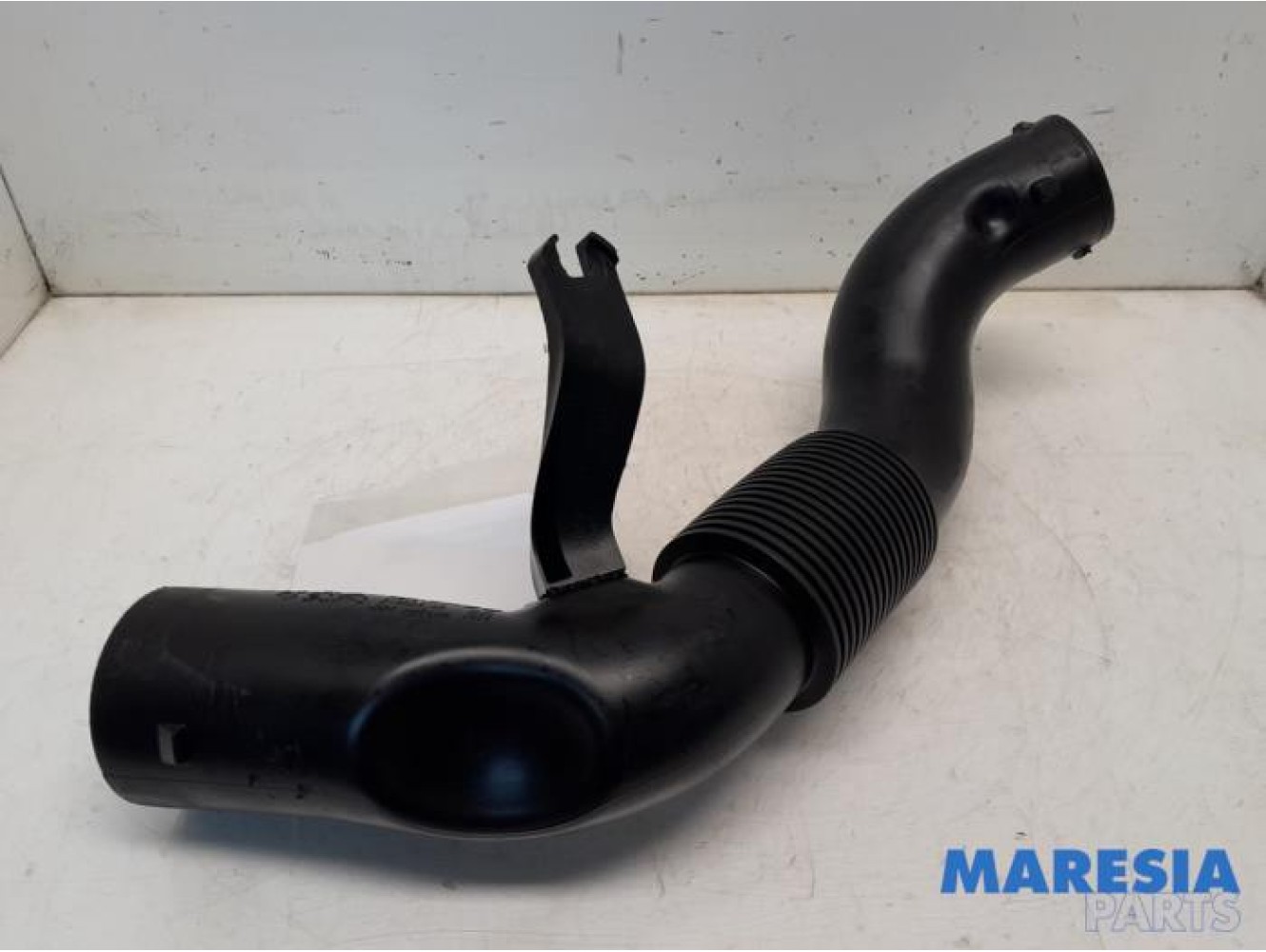 Citroen - C5 Aircross - Air intake hose