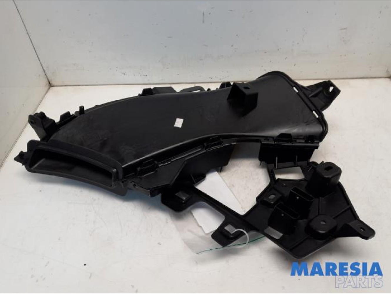 Citroen - C5 Aircross - Air funnel