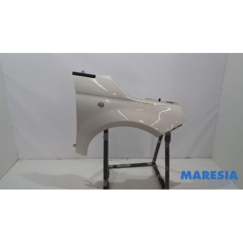 Fiat - 500 - Front wing, right