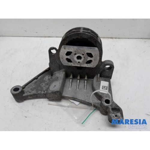 Fiat - Punto - Engine mount