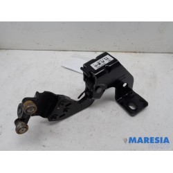 Peugeot - Expert - Sliding door roller, right