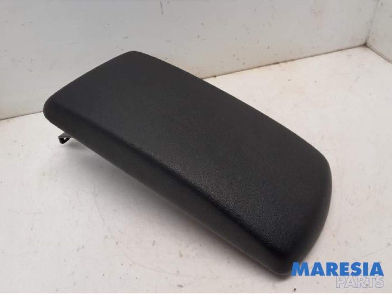 Citroen - C5 - Armrest