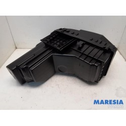 Citroen - C5 - Air box