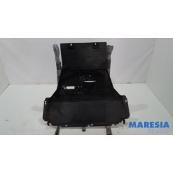 Renault - Scenic - Engine protection panel