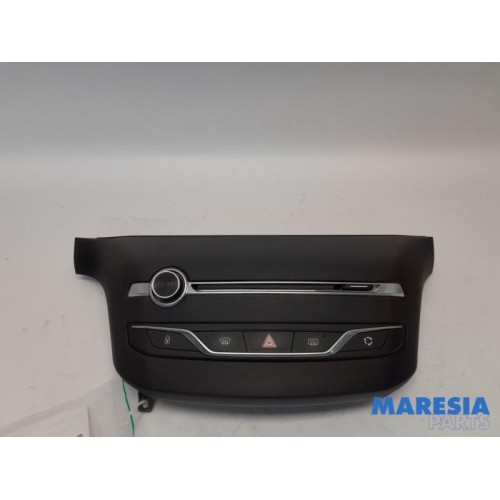Peugeot - 308 - Radiobedienings paneel