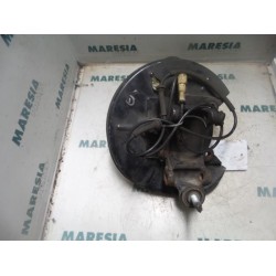 Alfa Romeo - 156 - Fusee links-achter