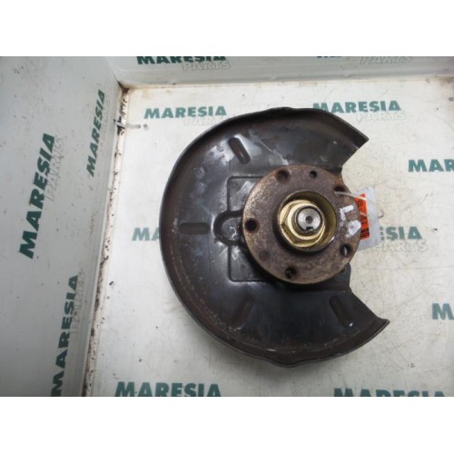 Alfa Romeo - 156 - Knuckle, rear left