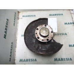 Alfa Romeo - 156 - Fusee links-achter