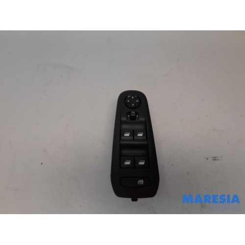 Peugeot - 308 - Multi-functional window switch