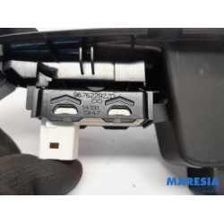 Peugeot - 308 - Electric window switch