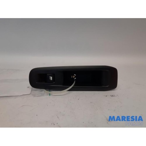 Peugeot - 308 - Electric window switch