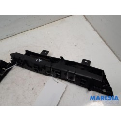 Citroen - C5 - Front bumper bracket, right
