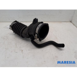 Renault - Clio - Air intake hose