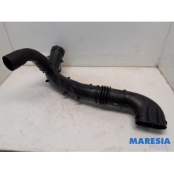 Renault - Clio - Air intake hose