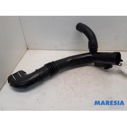 Renault - Clio - Air intake hose