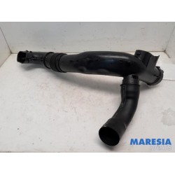 Renault - Clio - Air intake hose