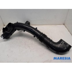 Renault - Clio - Air intake hose
