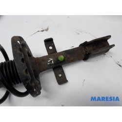 Renault - Clio - Front shock absorber rod, left