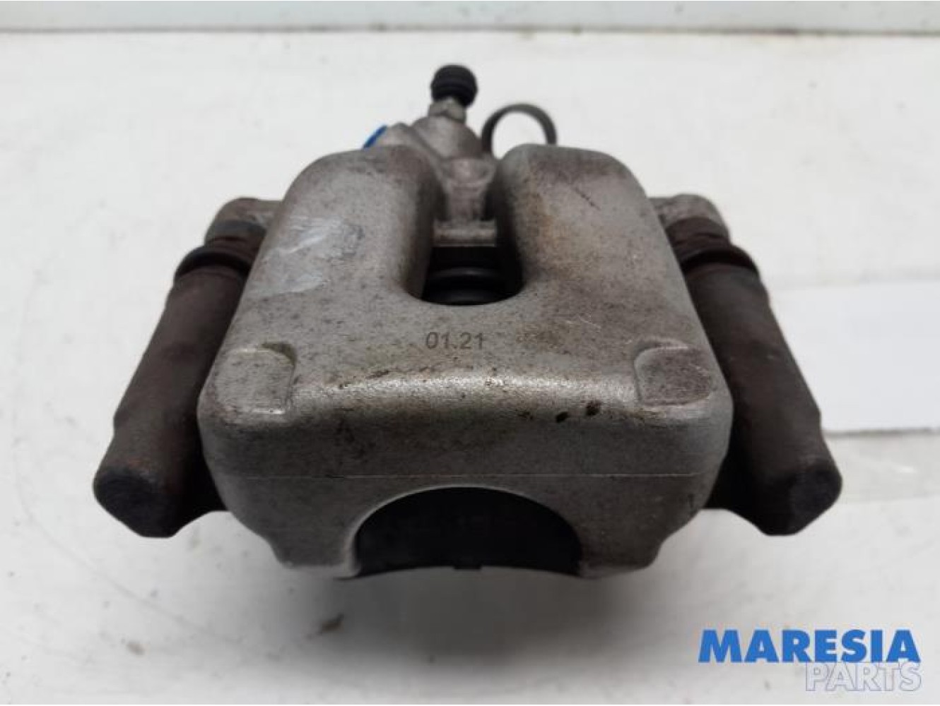 Renault - Clio - Rear brake calliper, right