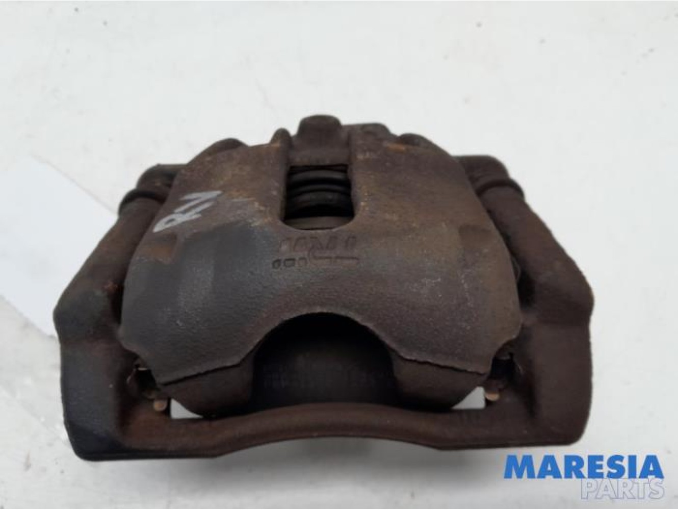 Renault - Clio - Front brake calliper, right
