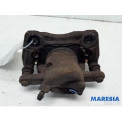 Renault - Clio - Front brake calliper, right
