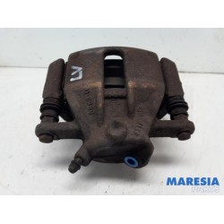 Renault - Clio - Front brake calliper, left
