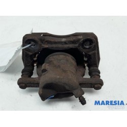 Renault - Clio - Front brake calliper, left