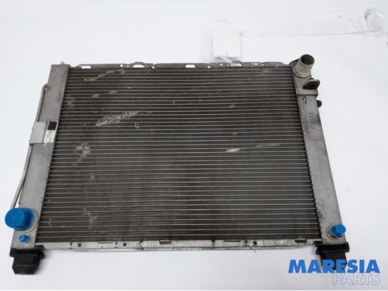 Renault - Clio - Radiator