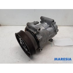 Renault - Clio - Air conditioning pump