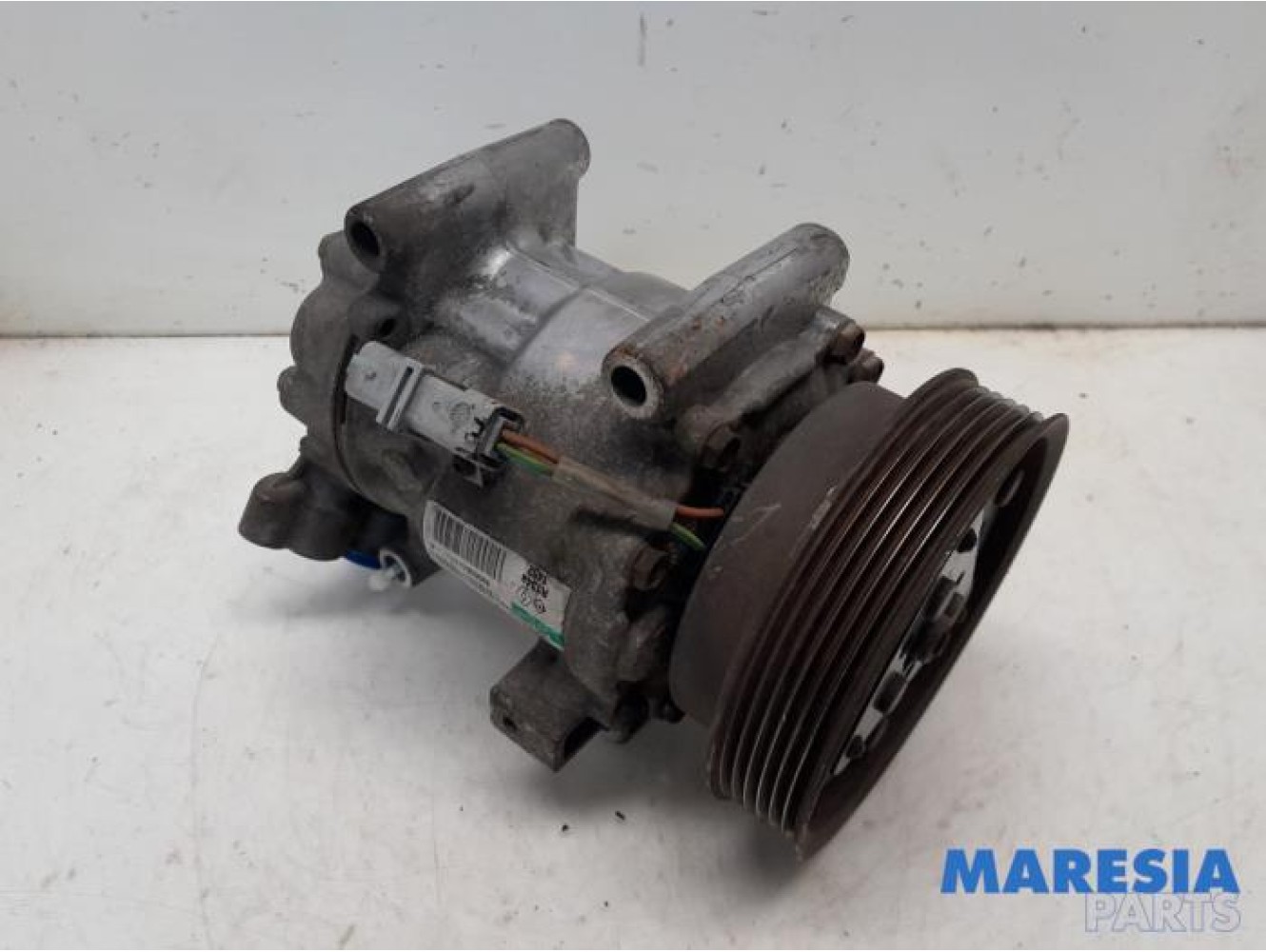 Renault - Clio - Air conditioning pump