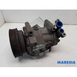 Renault - Clio - Air conditioning pump