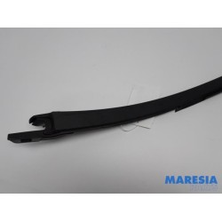 Renault - Clio - Frontscreen frame