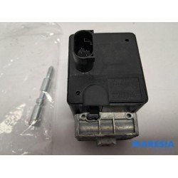 Renault - Captur - Electronic ignition key