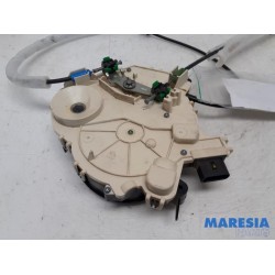 Peugeot - Expert - Minibus/van rear door lock mechanism