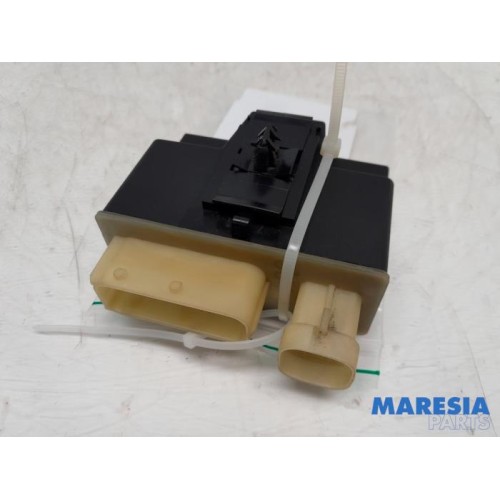 Peugeot - 308 - Glow plug relay