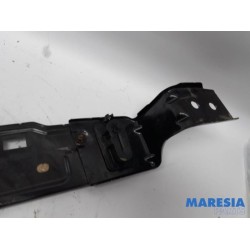 Peugeot - Expert - Radiator bar