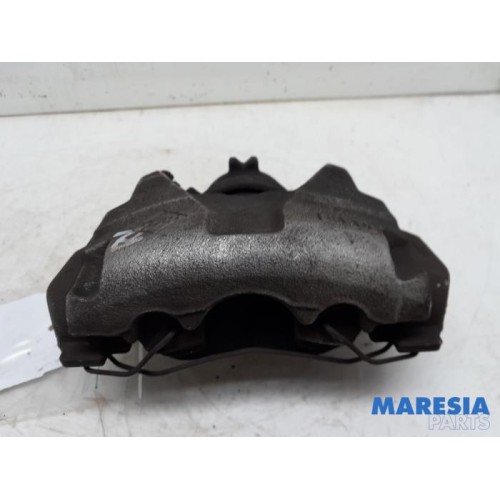 Renault - Captur - Front brake calliper, right